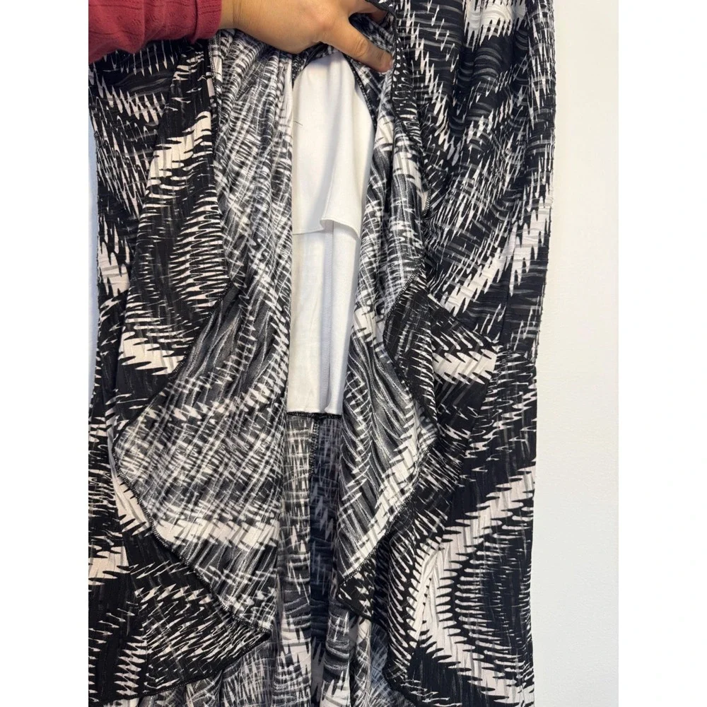 Boho Christopher & Banks Women XL High Low Maxi Skirt Black White Abstract Print